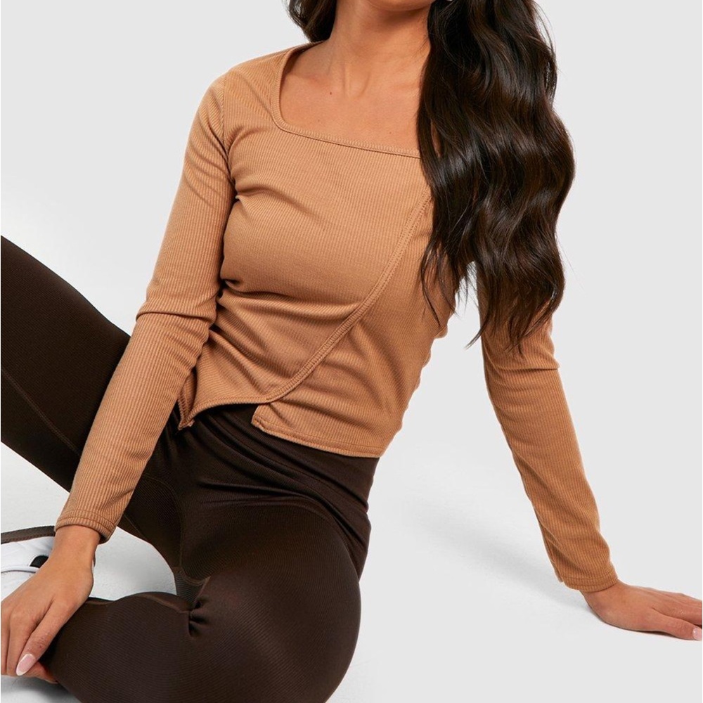 🆕 Soft Knit Rib Top - Picture 3 of 4